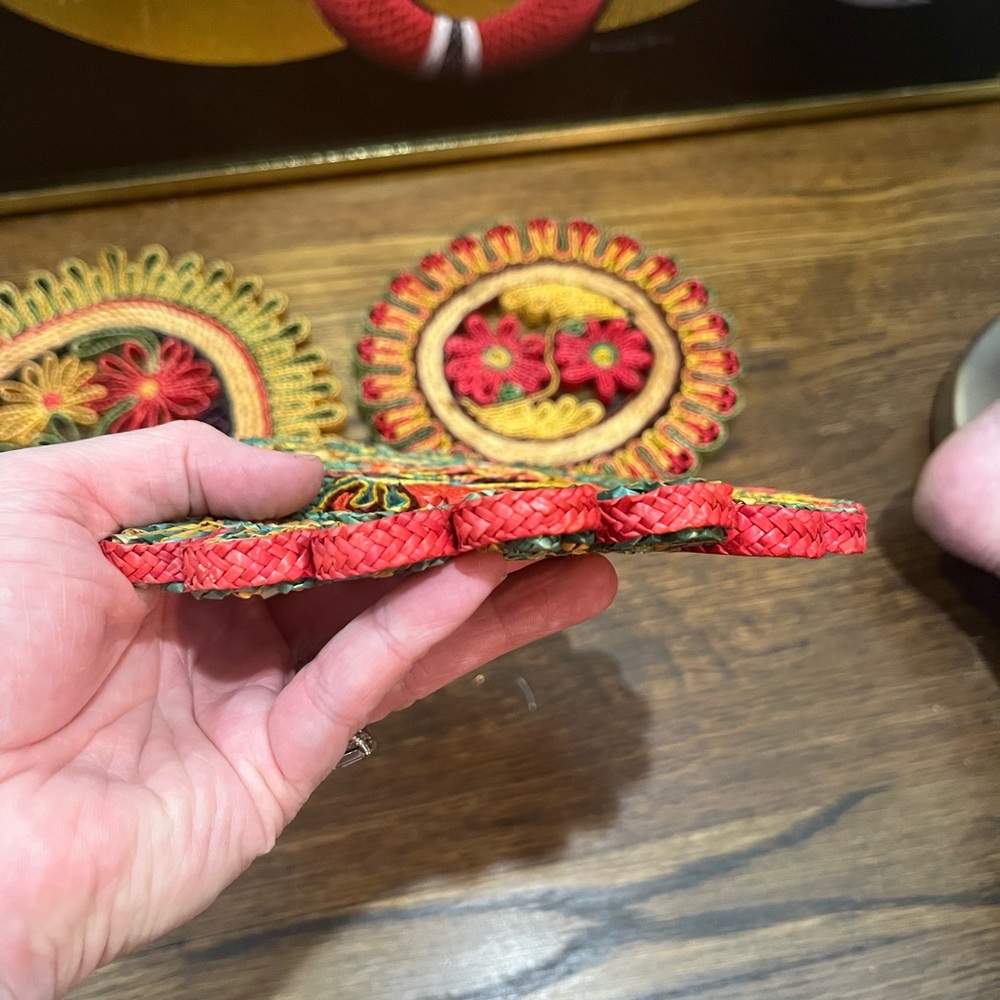 Vintage 70s Raffia Trivet Set - Picture 3 of 6
